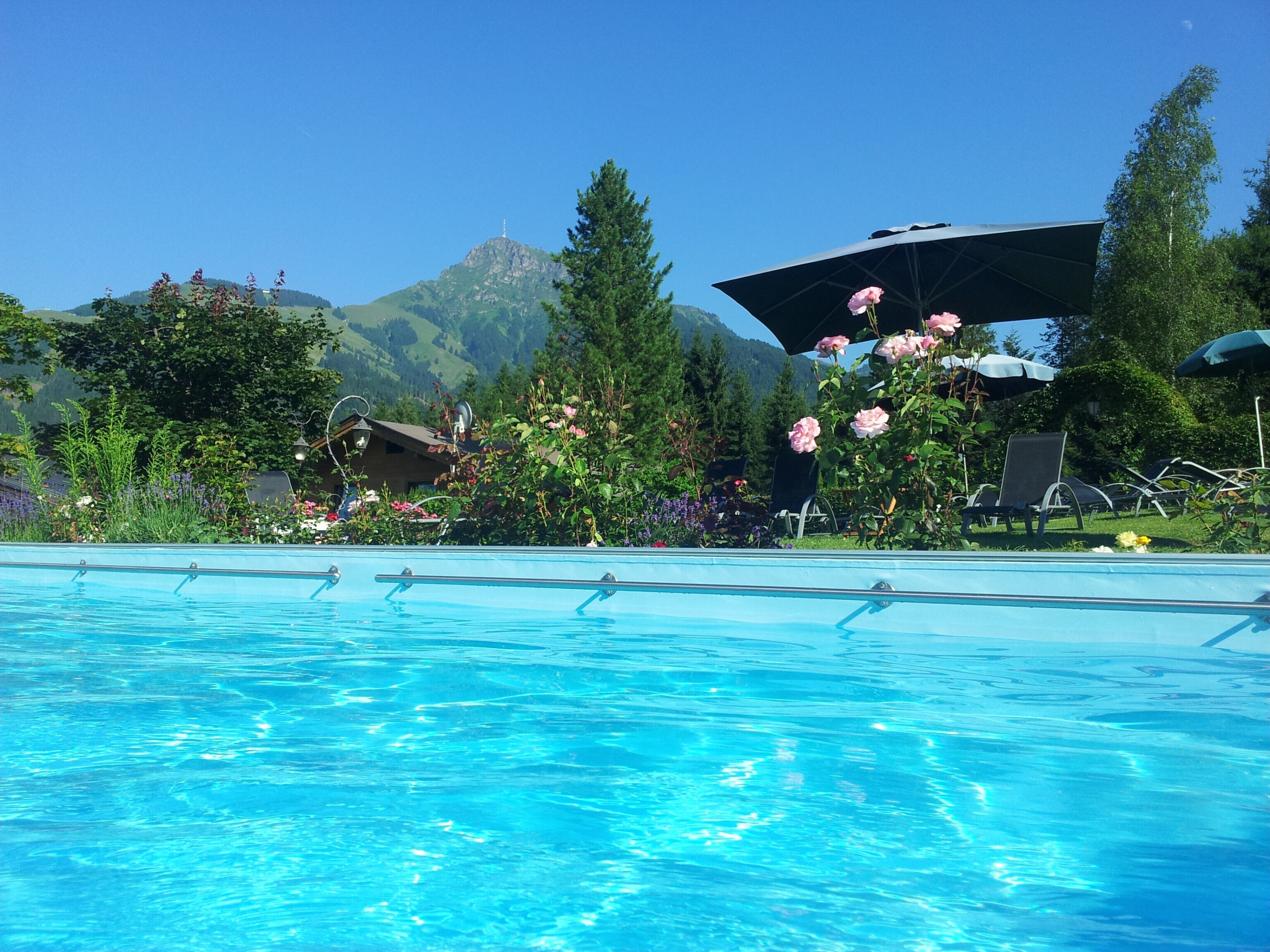 hotel_mit__beheiztem_pool__rosenhof_bei_kitzbhel