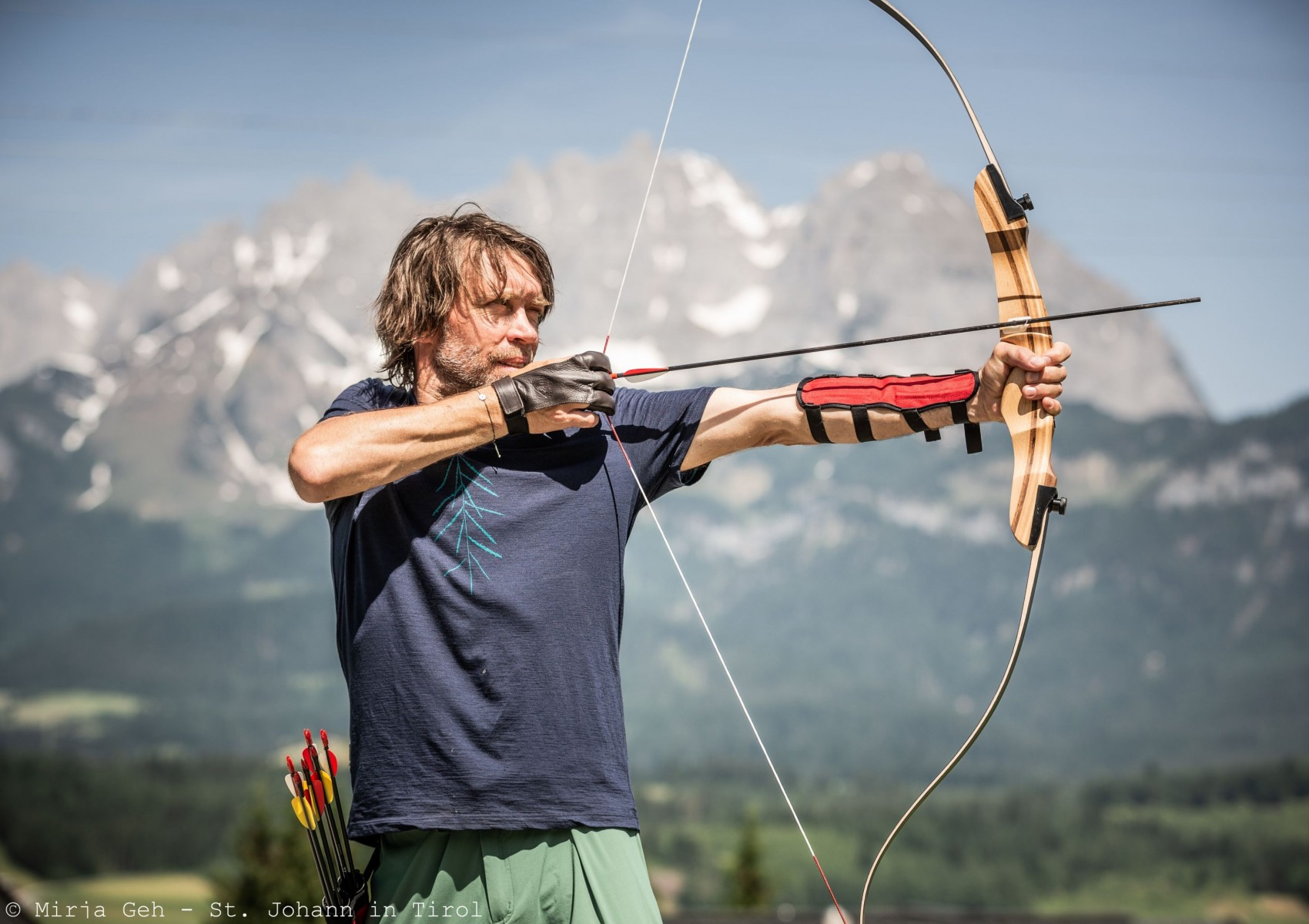 Bogenschiessen-in-Oberndorf-in-Tirol-2Cmirjageh